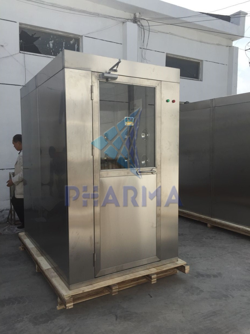 news-PHARMA-Three person air shower-img